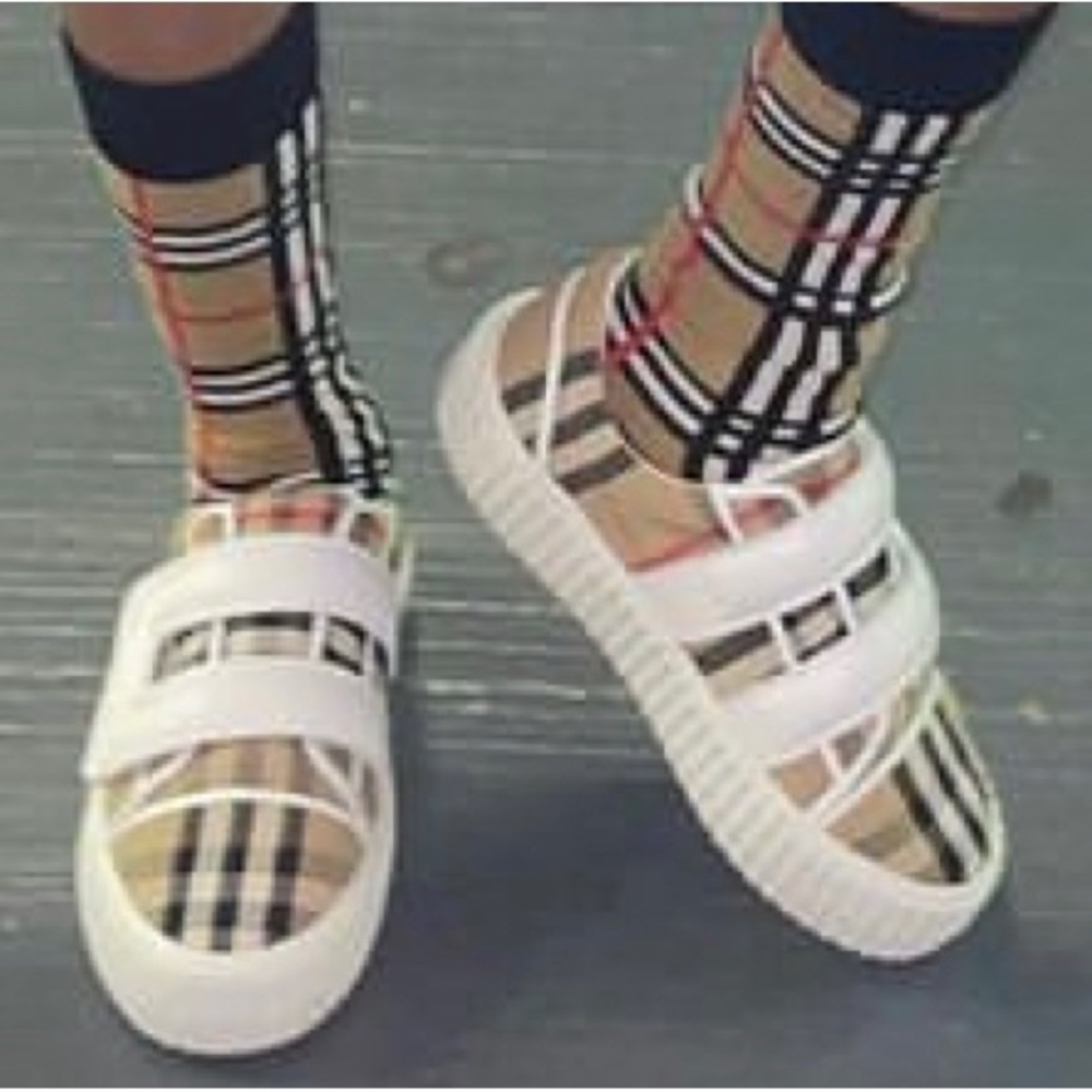 Burberry platform 2022 sneakers kid size 31 WORN ONCE PERFECT CONDITION